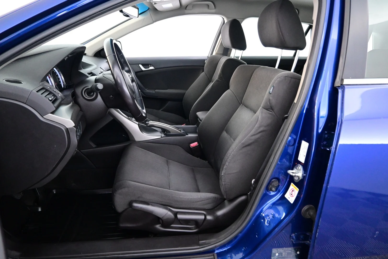 Car Image - 70wOln5cZJMDgBr4DYtQFR