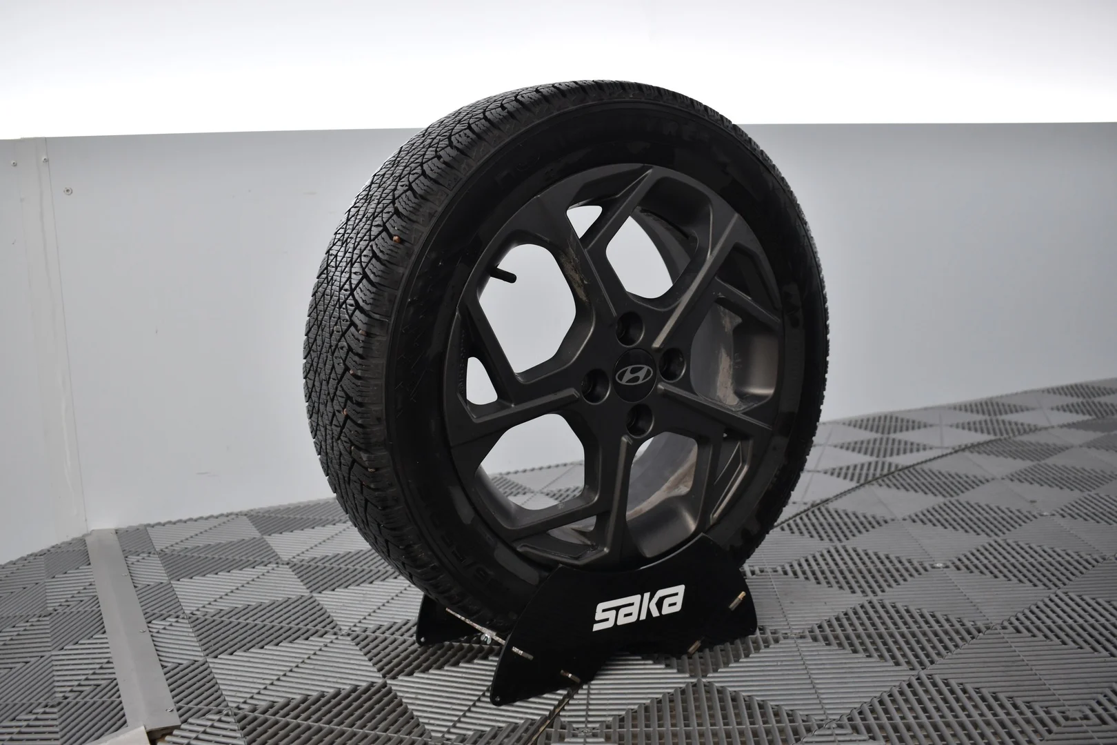 Car Image - 3ZR6OZQDHKlLXrIe598XJj