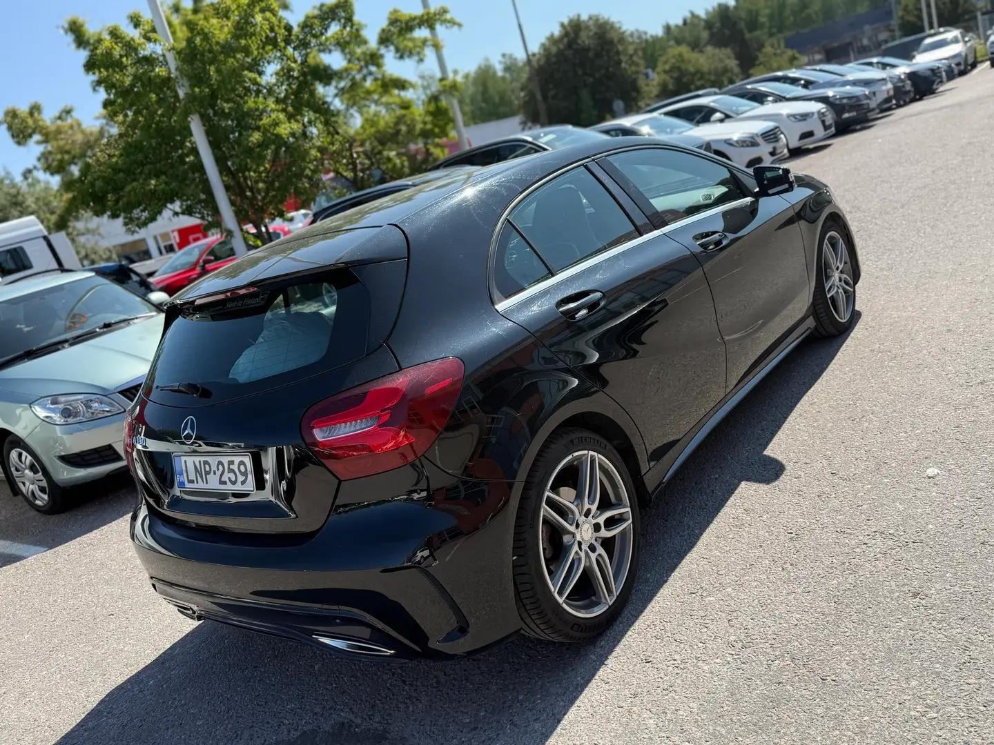 Car Image - 76az3h12EEdLlUJcjmnWOs