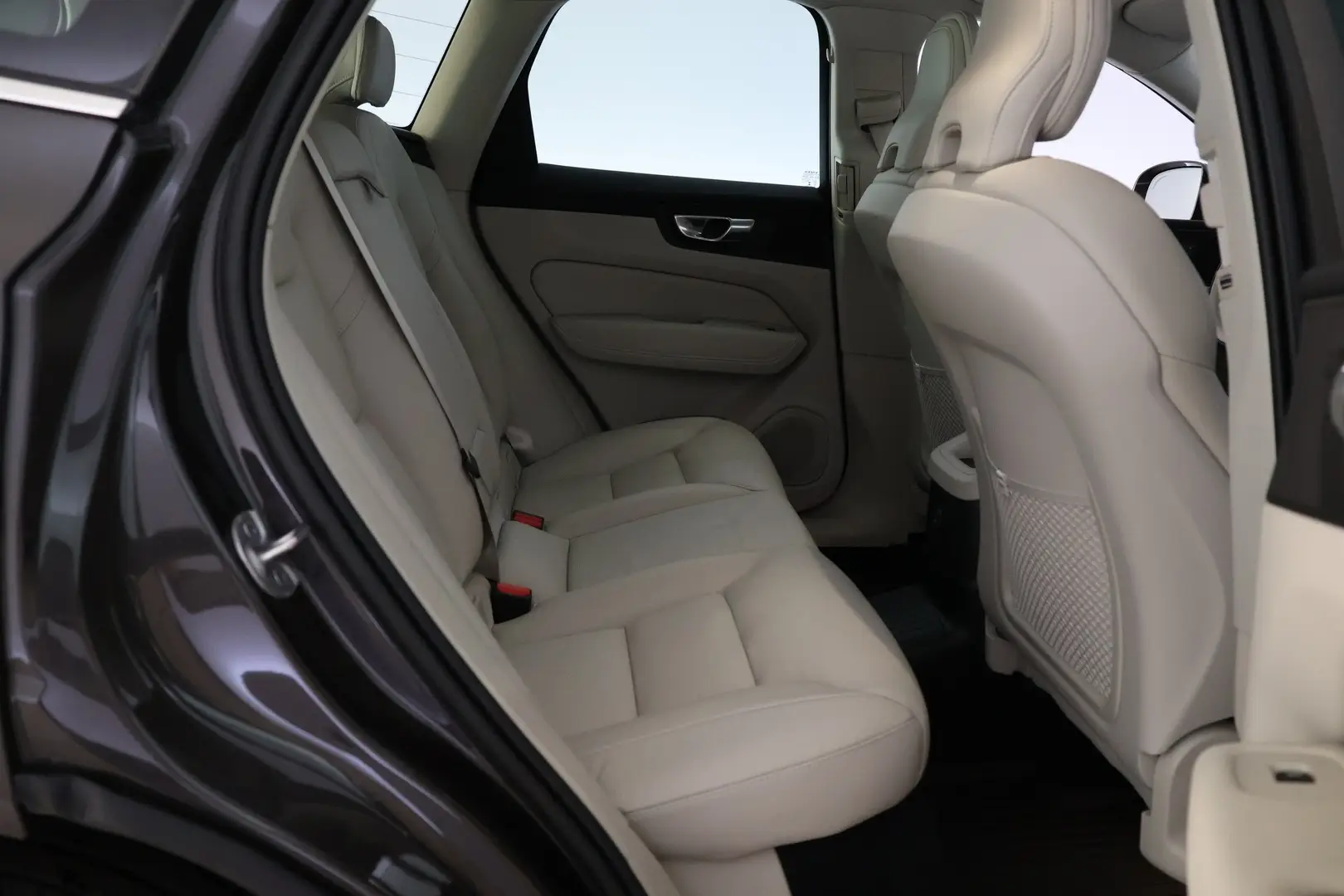 Car Image - 3SVZ6OBlRoKz1sH6ABTnJS