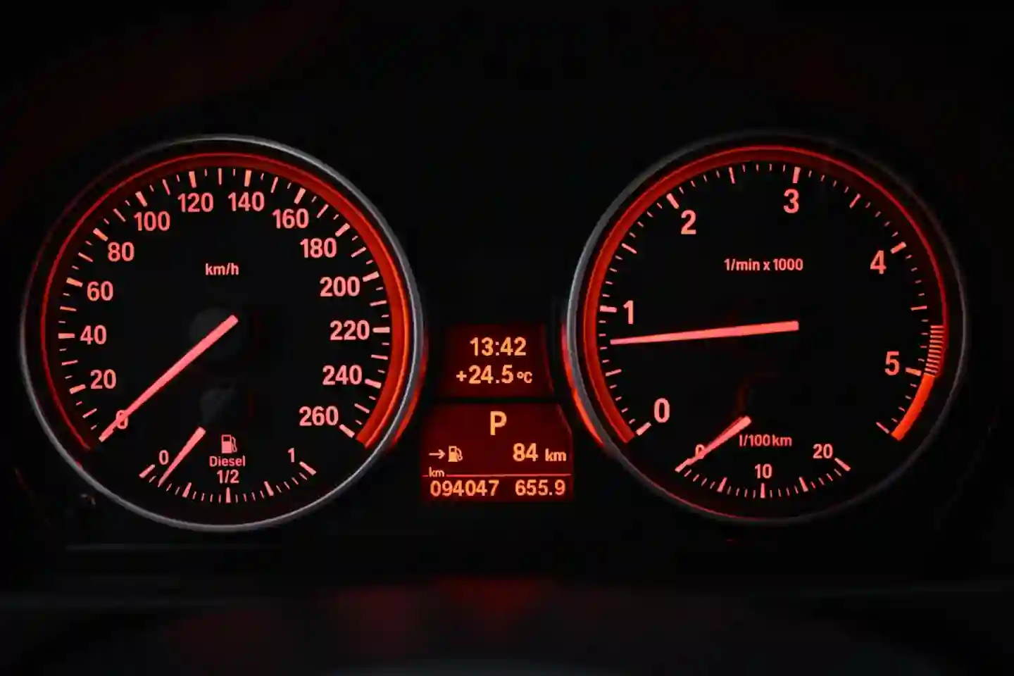 Car Image - 3BGro8XiqG834gByow2267
