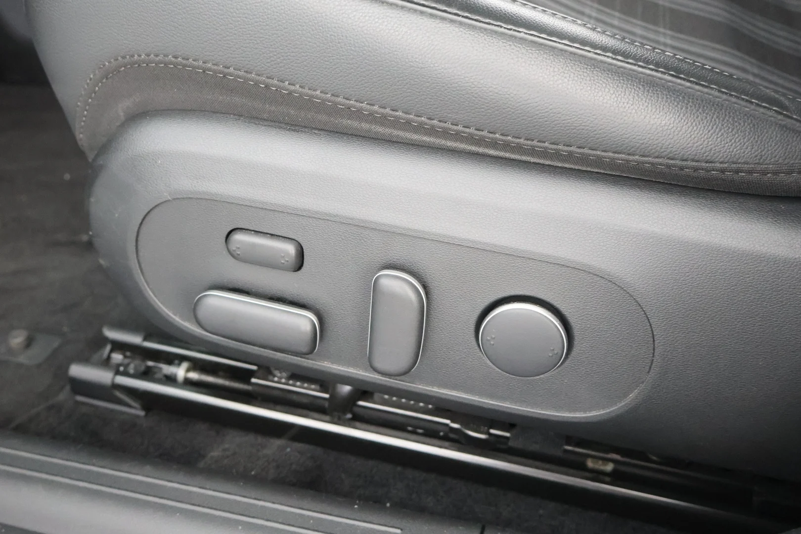 Car Image - 1PGu8Gy6747OYIS9JmRJGT