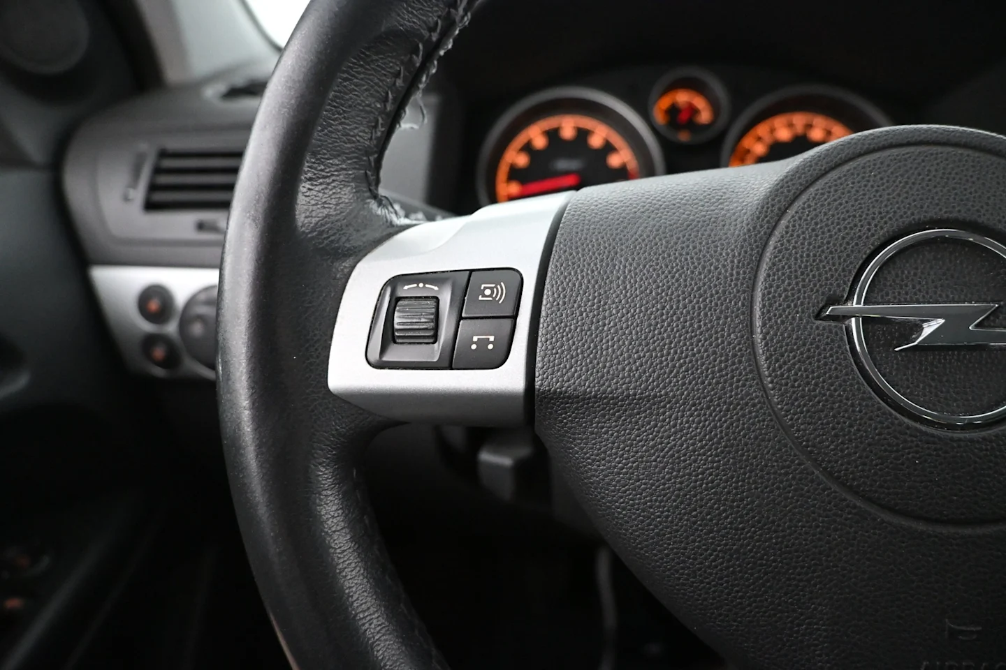 Car Image - 4DIHXRmKdXwT7VFAtHdJVA