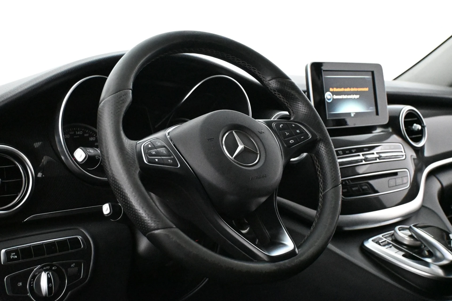 Car Image - 6VKJOyaOFZBEtN715h3iex