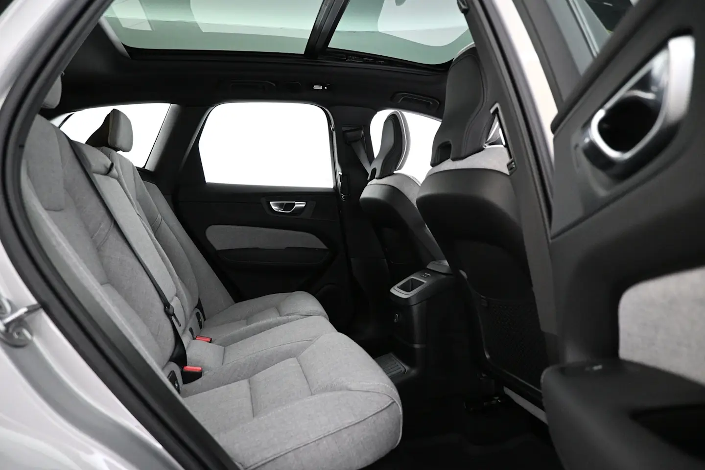 Car Image - 1FSL5YJtvMY9vkgj9ZUYGh