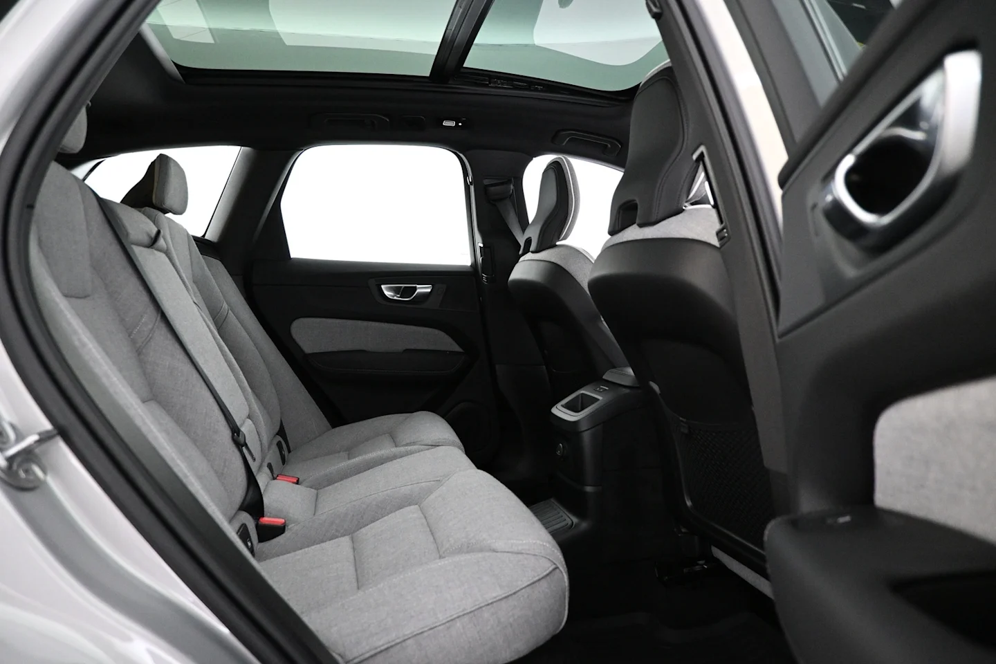 Car Image - 1FSL5YJtvMY9vkgj9ZUYGh