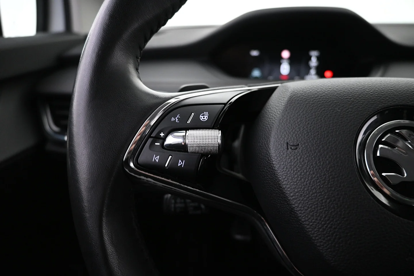 Car Image - 59mwRi1HJow5nceznmXJit
