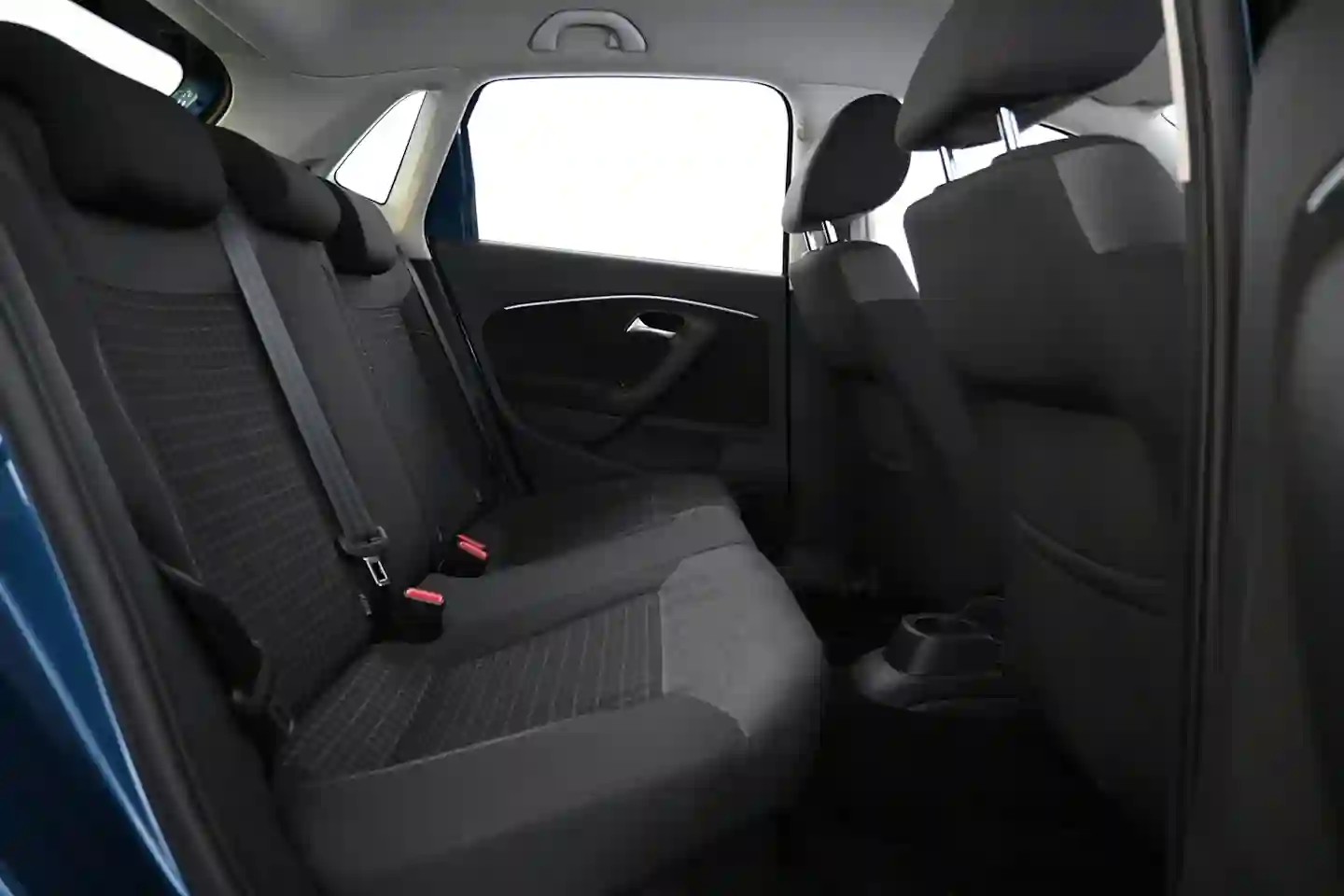 Car Image - 75i7KUBfFo7dNiQKh3FAZJ
