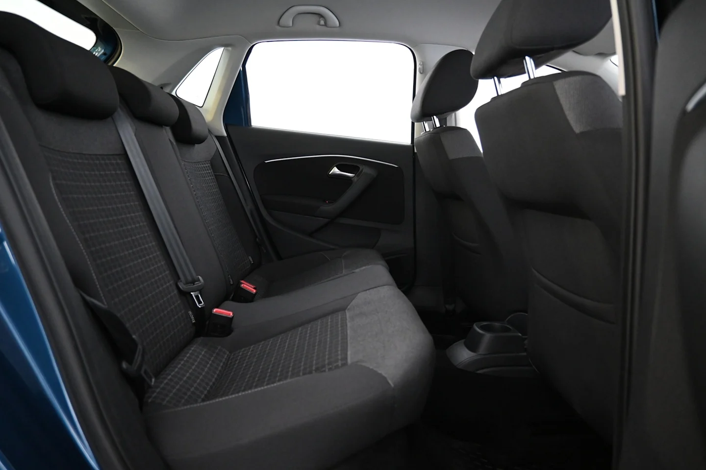 Car Image - 75i7KUBfFo7dNiQKh3FAZJ
