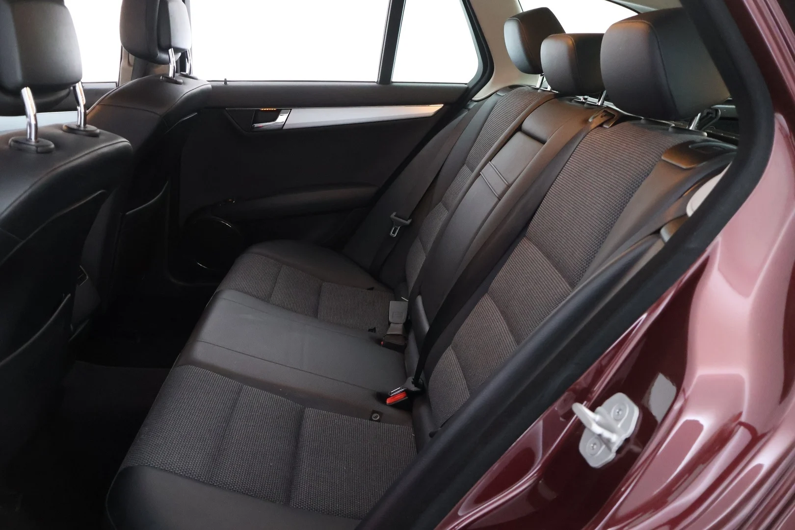 Car Image - 2NsojyfKSTP8H4wWNxiNEP