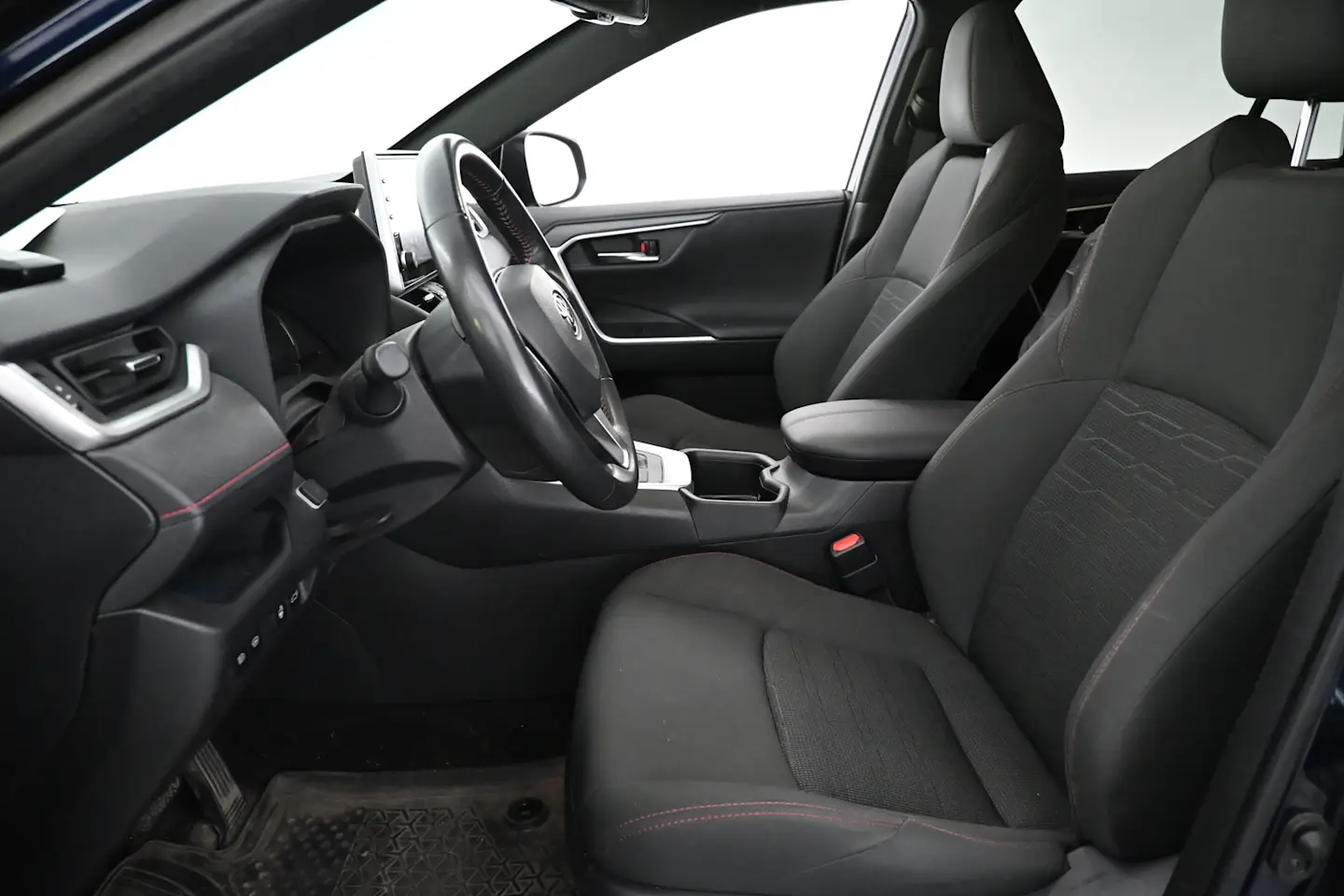 Car Image - 6QAGl71g3ixxJ0nXfUenLn
