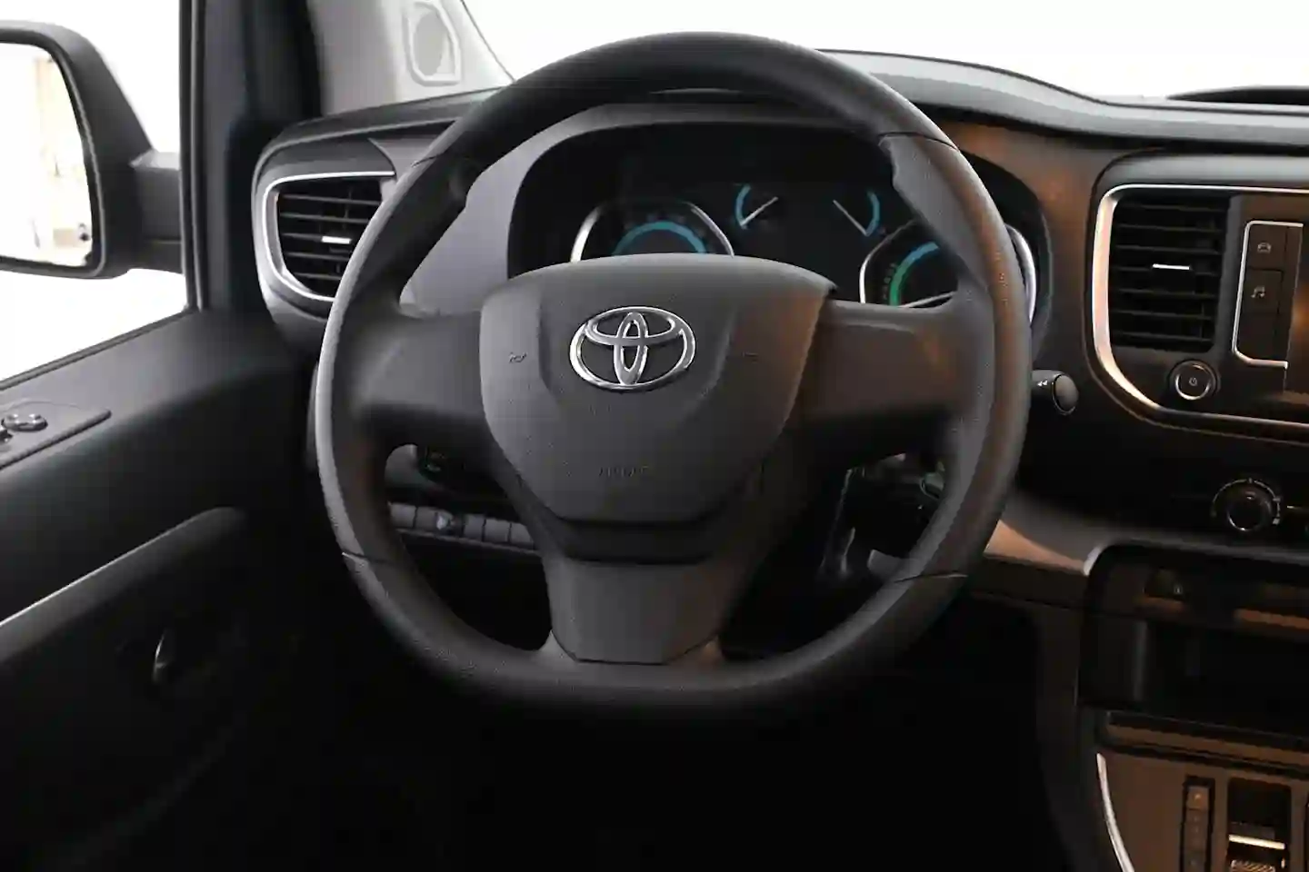 Car Image - 6AzqMn942vUC1t6ozhu42y