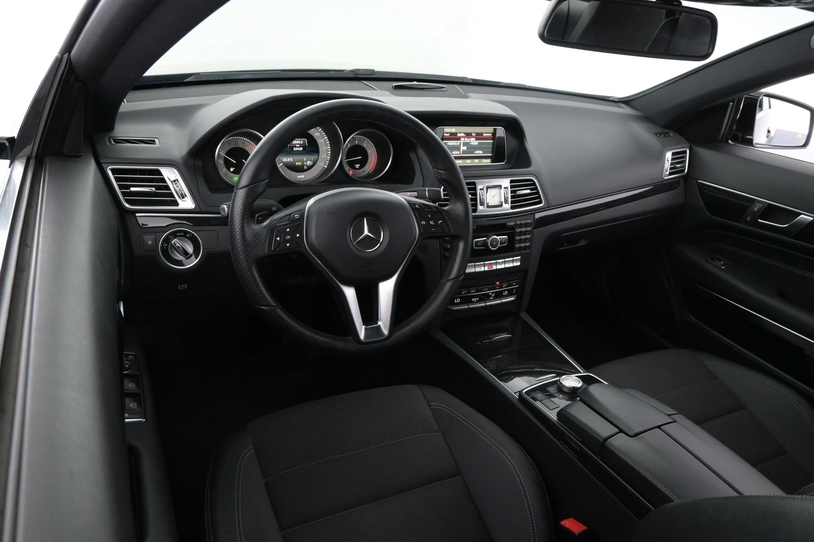 Car Image - 73MH907UkaLdPniDMmT5uR