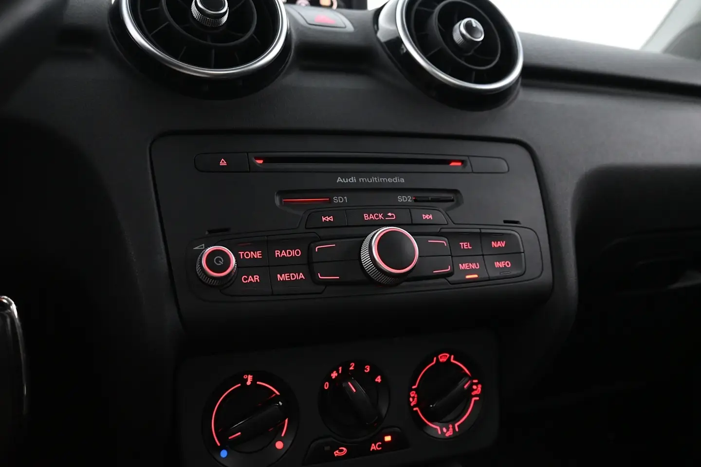Car Image - 5rCnxZ57LzLztgYdjrxjU6