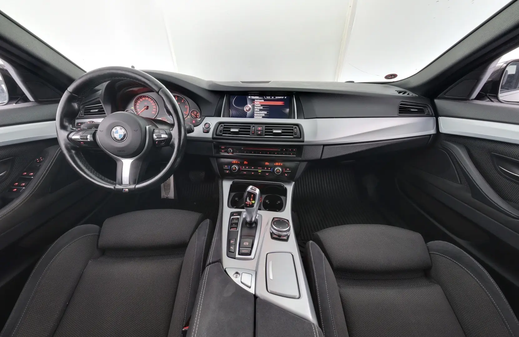 Car Image - 45cckX4zjpPbY6ChY2hg3i