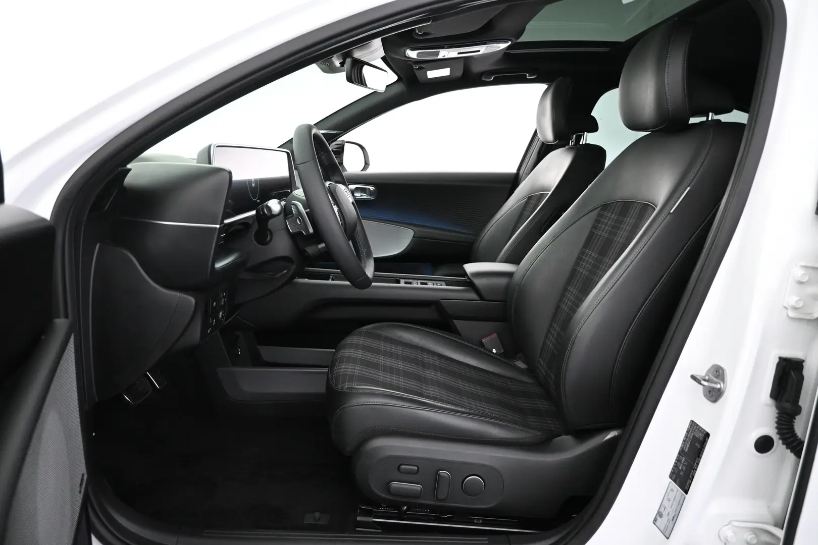 Car Image - 1PGu8Gy6747OYIS9JmRJGT