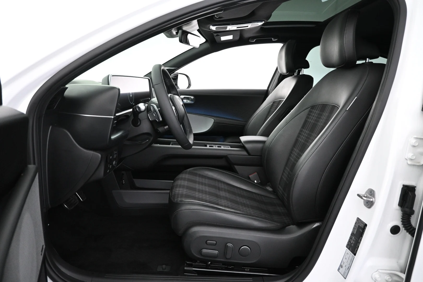 Car Image - 1PGu8Gy6747OYIS9JmRJGT
