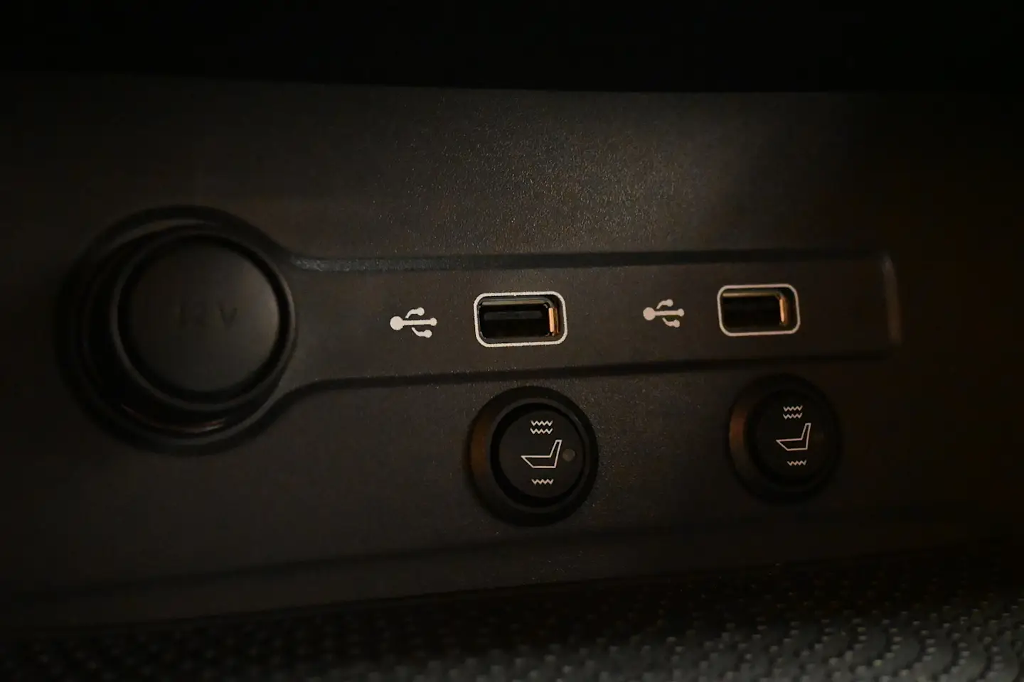 Car Image - 52d6cWFZpD4hUikCo7wgWi