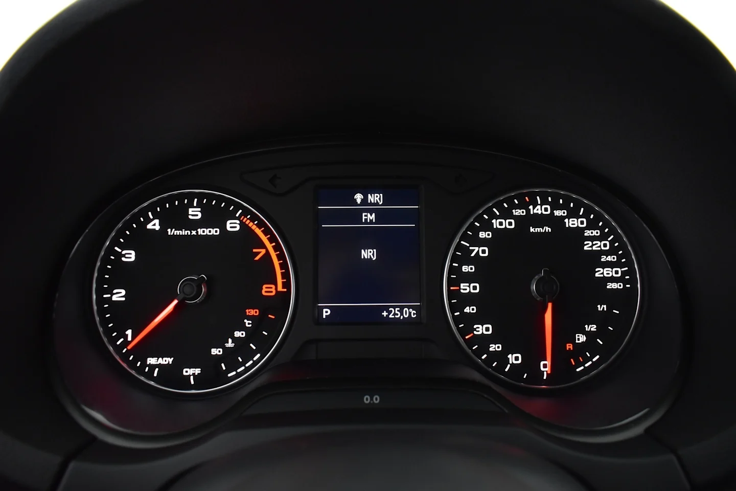 Car Image - 3UxOW2RicncyZbS9XYZtTL