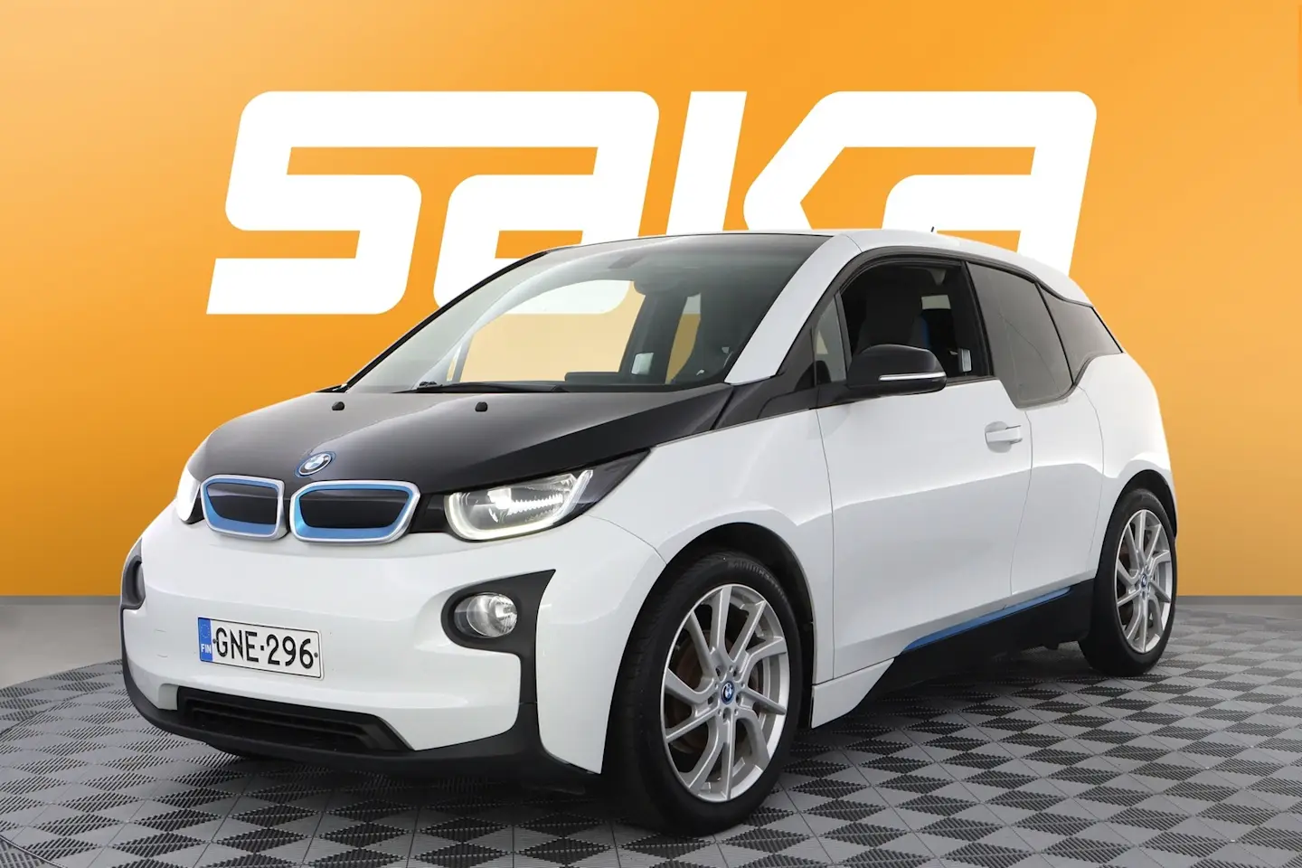 Car Image - 5O0oIB1f76HX5tRnqiEFp3
