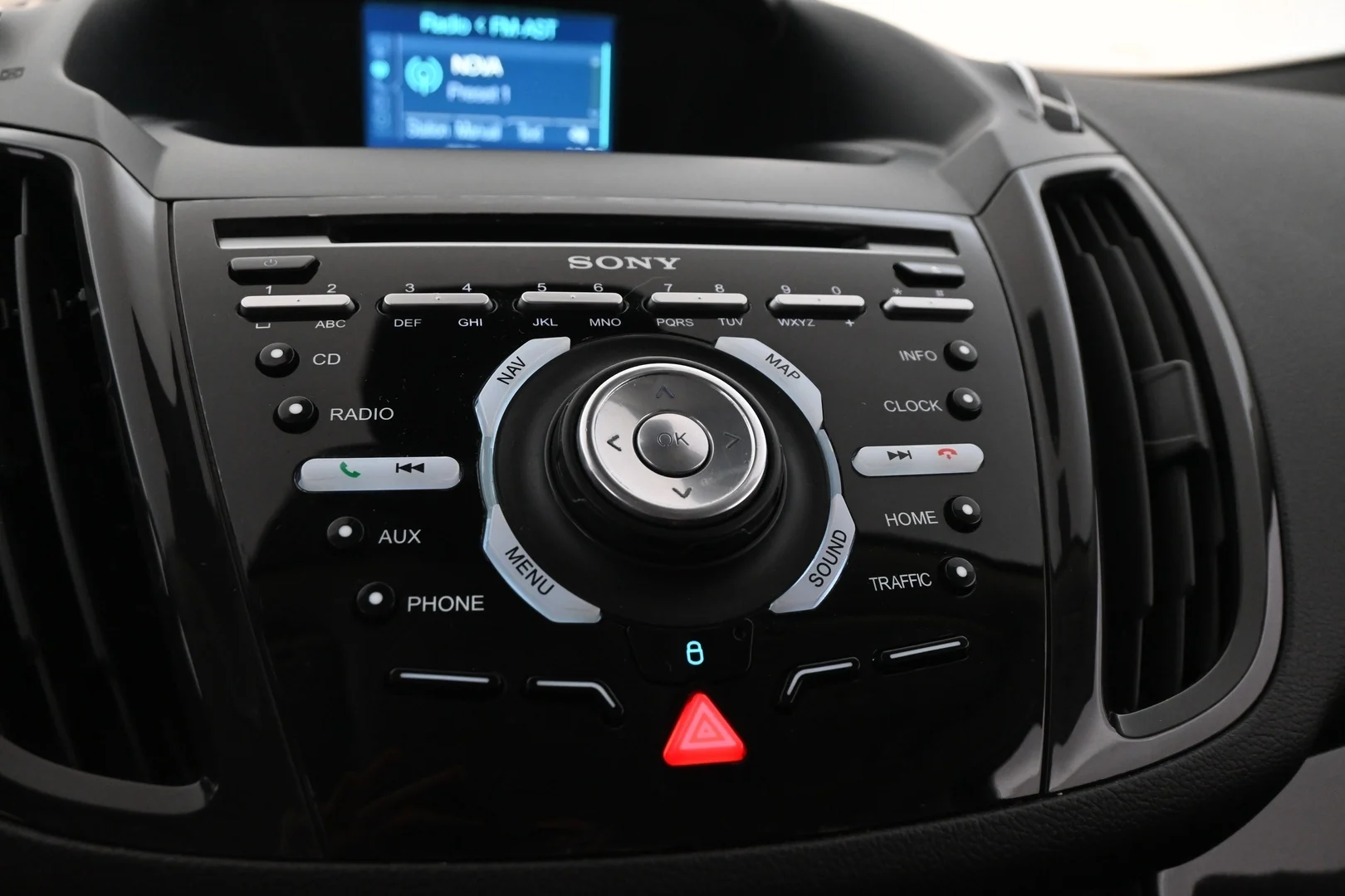 Car Image - 4M9CwUYZBEYrgNSxNn6oRM