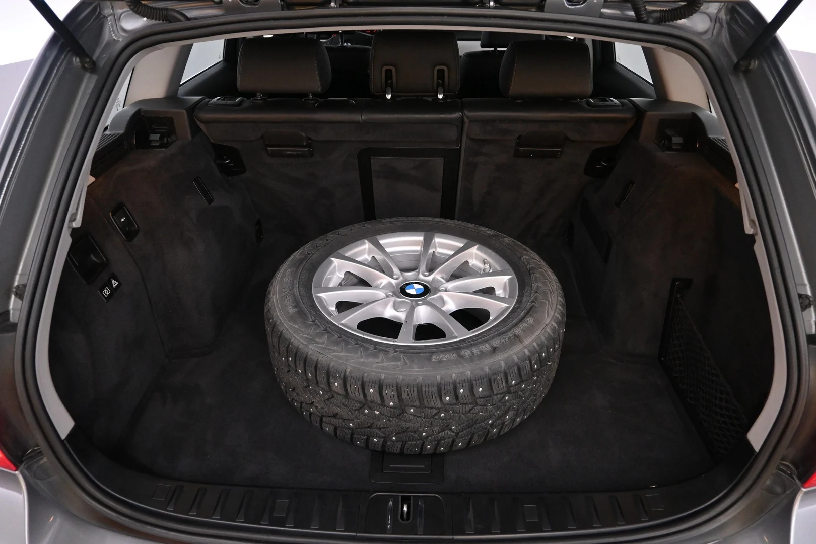 Car Image - 0DFxCGJT9LxvFWG4Mf5LY