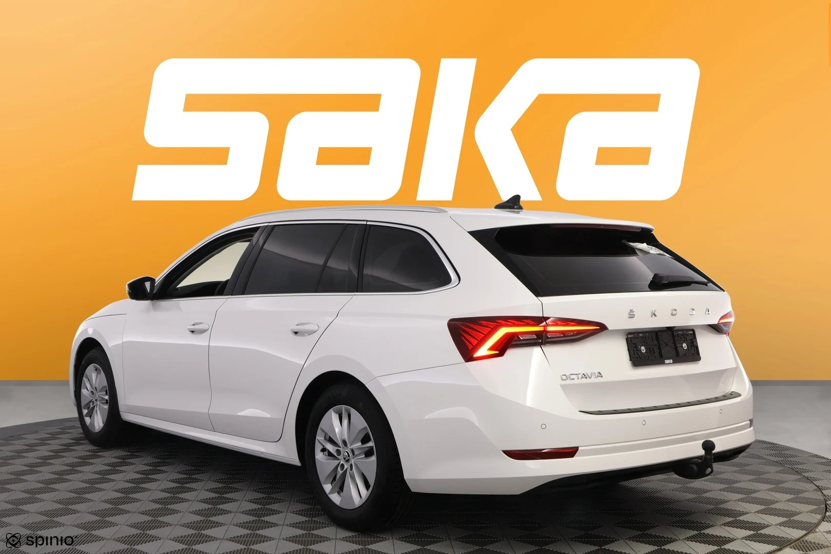 Car Image - hJu0WUsL6V9Z5ztRNths4