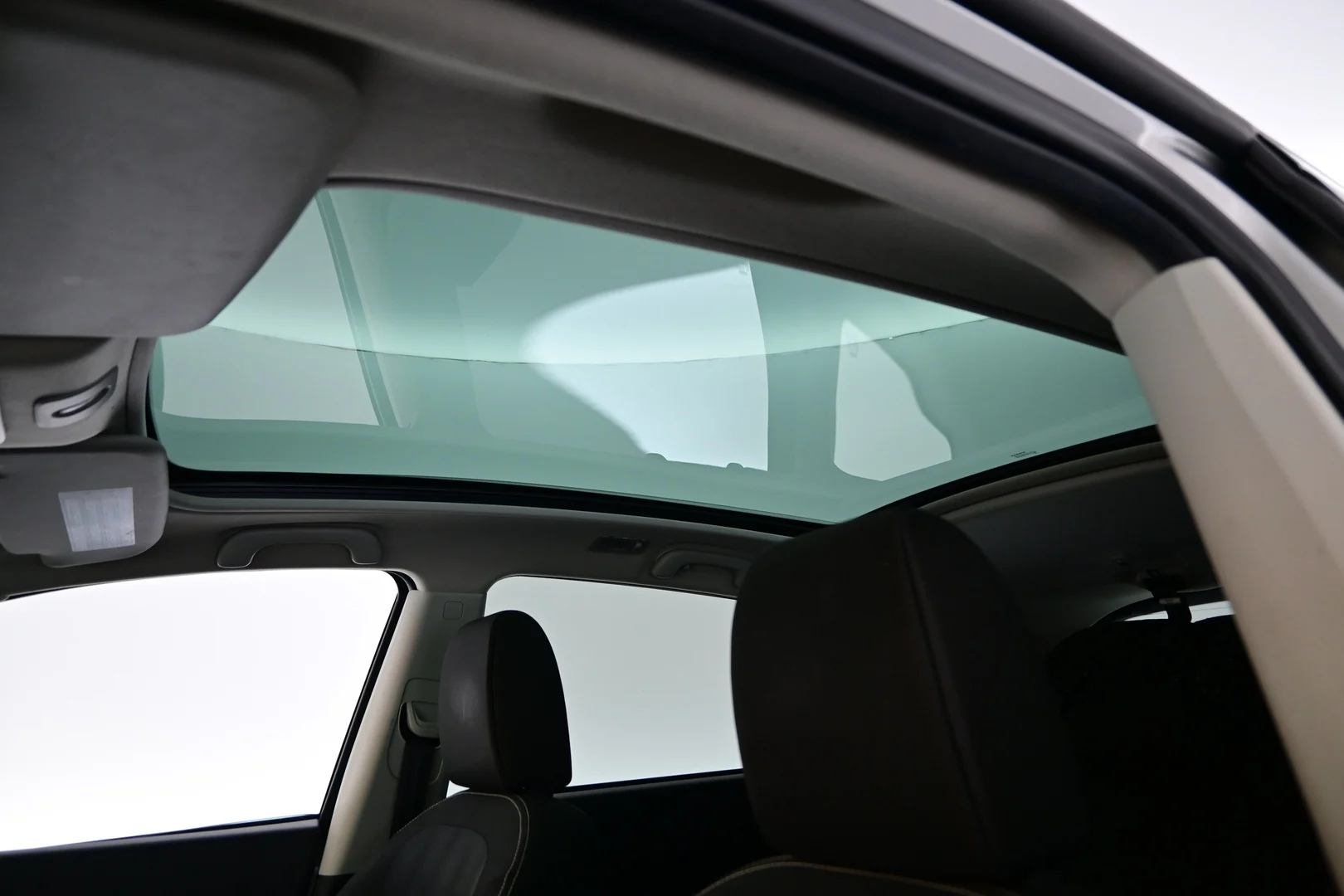 Car Image - 1TfnToIYDYhXR7WouHrPb5