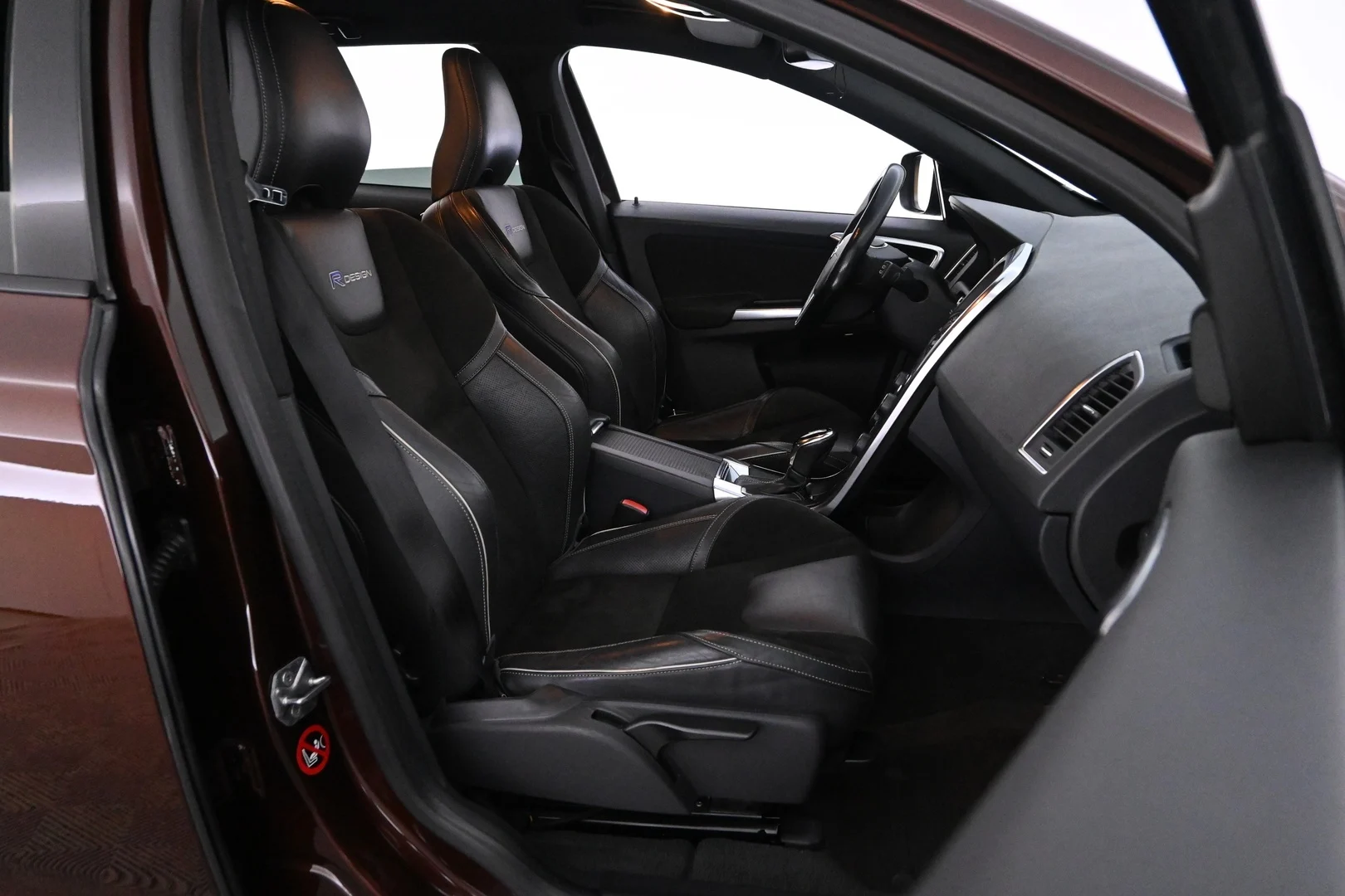 Car Image - 4k7YY0BYyxzr4P2MUFeT9r