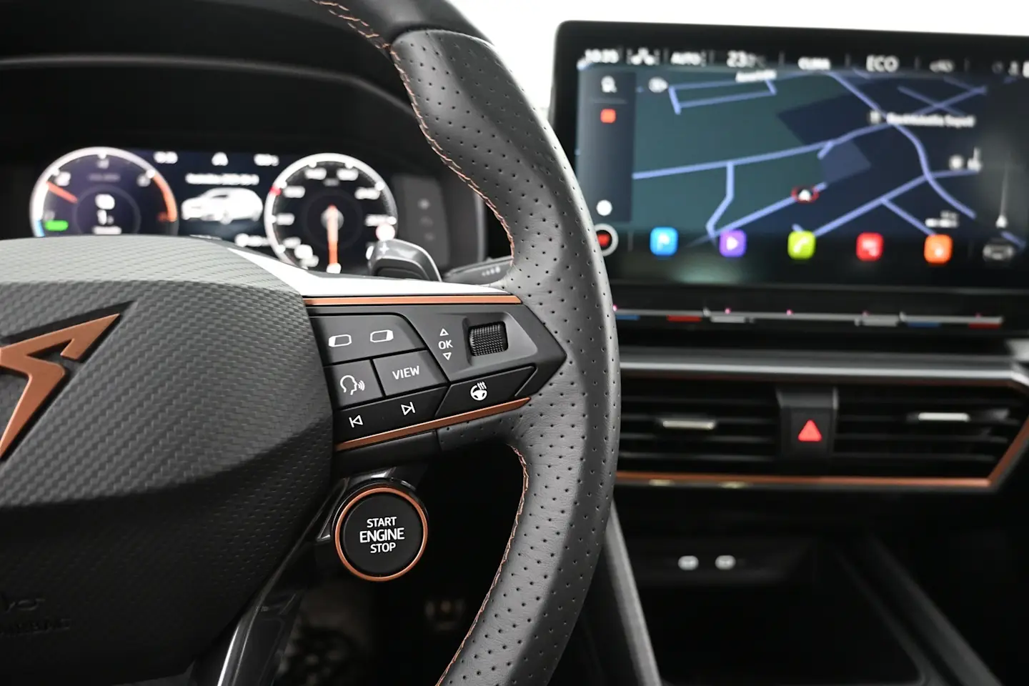 Car Image - 6qUmPknYV8RbM7Ee1X80BK