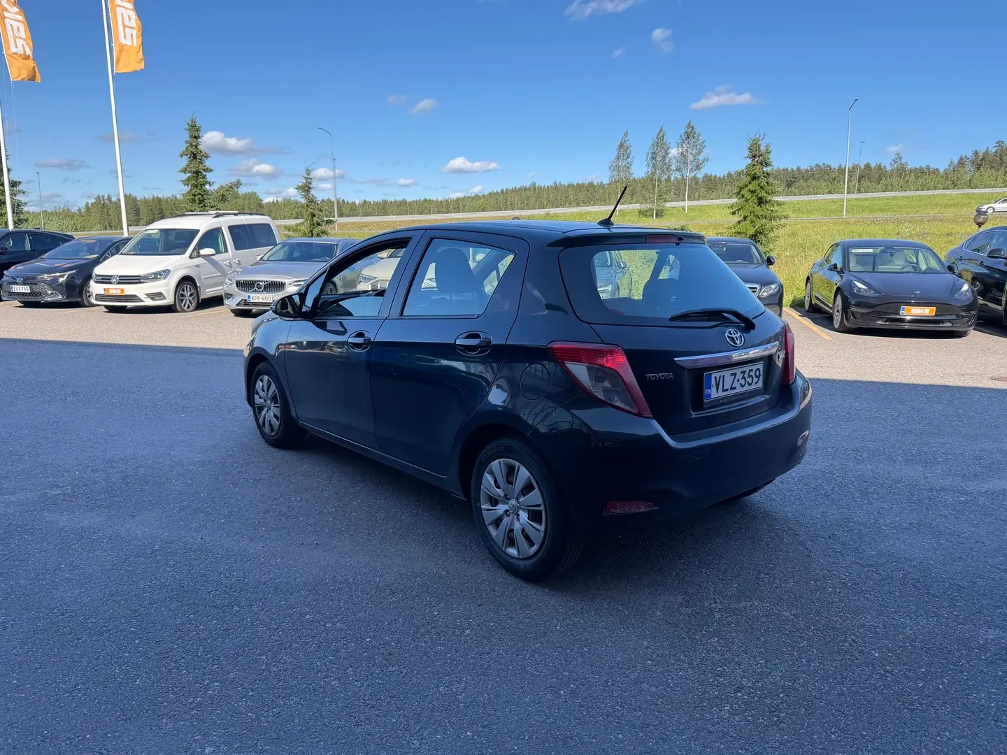 Car Image - 43lClr0YCvJl05vnYp7LYT