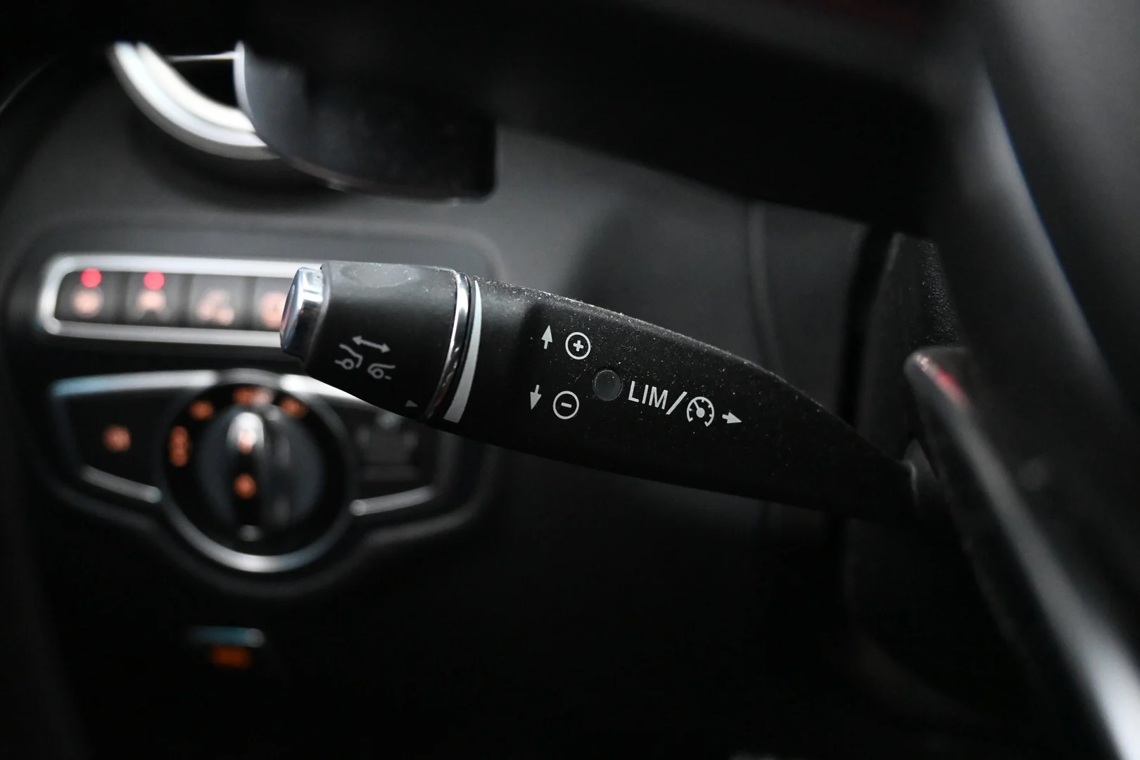 Car Image - kBqNVwfX2JuaHbMOz3AdN