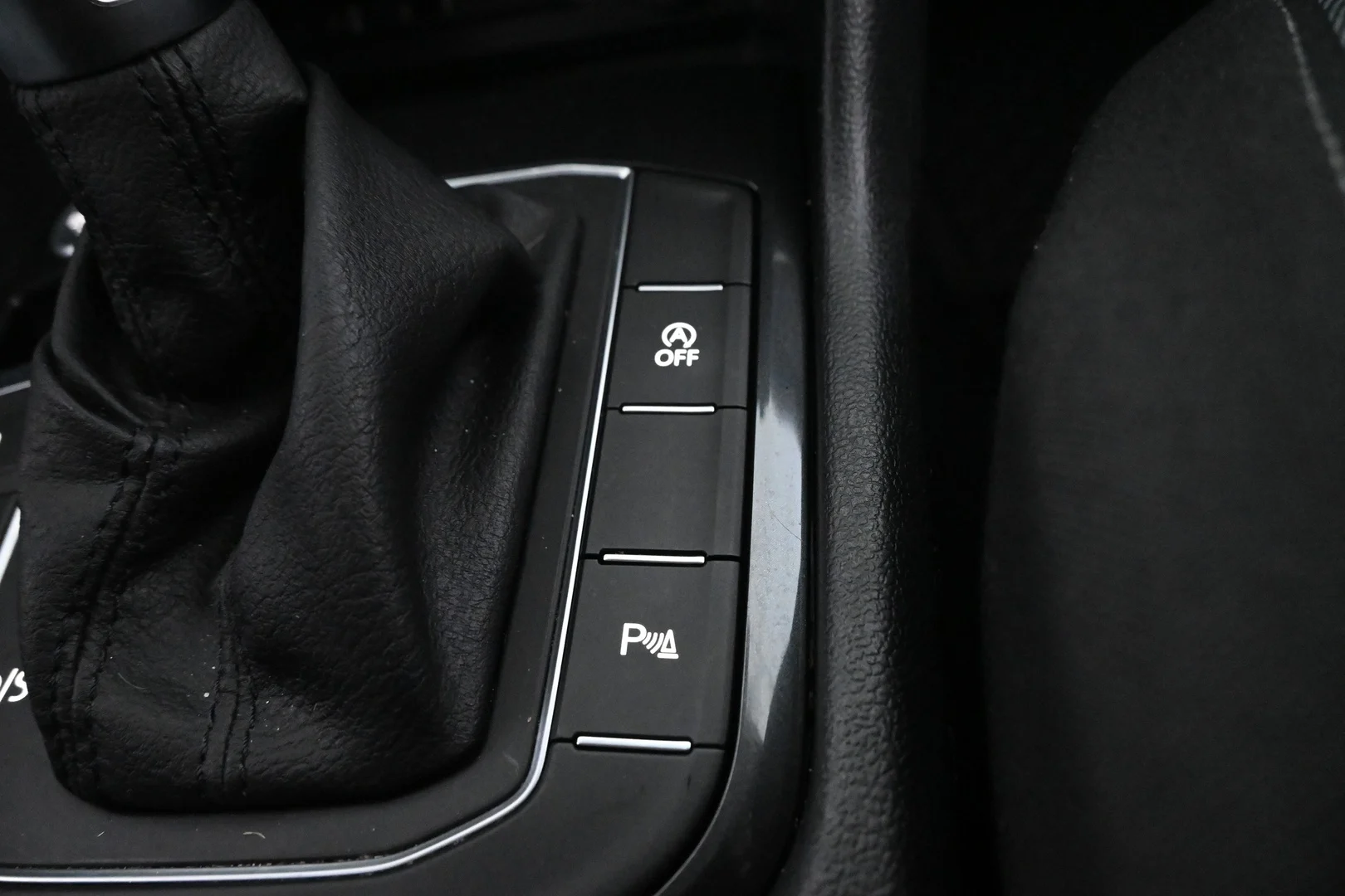 Car Image - 7l69kXpP6YWqr22azIRoBq