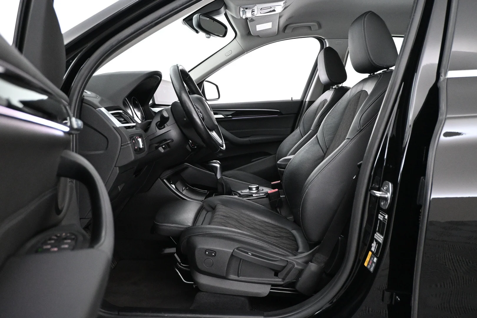 Car Image - 5NzZh4SHFf64lgO9fo861k