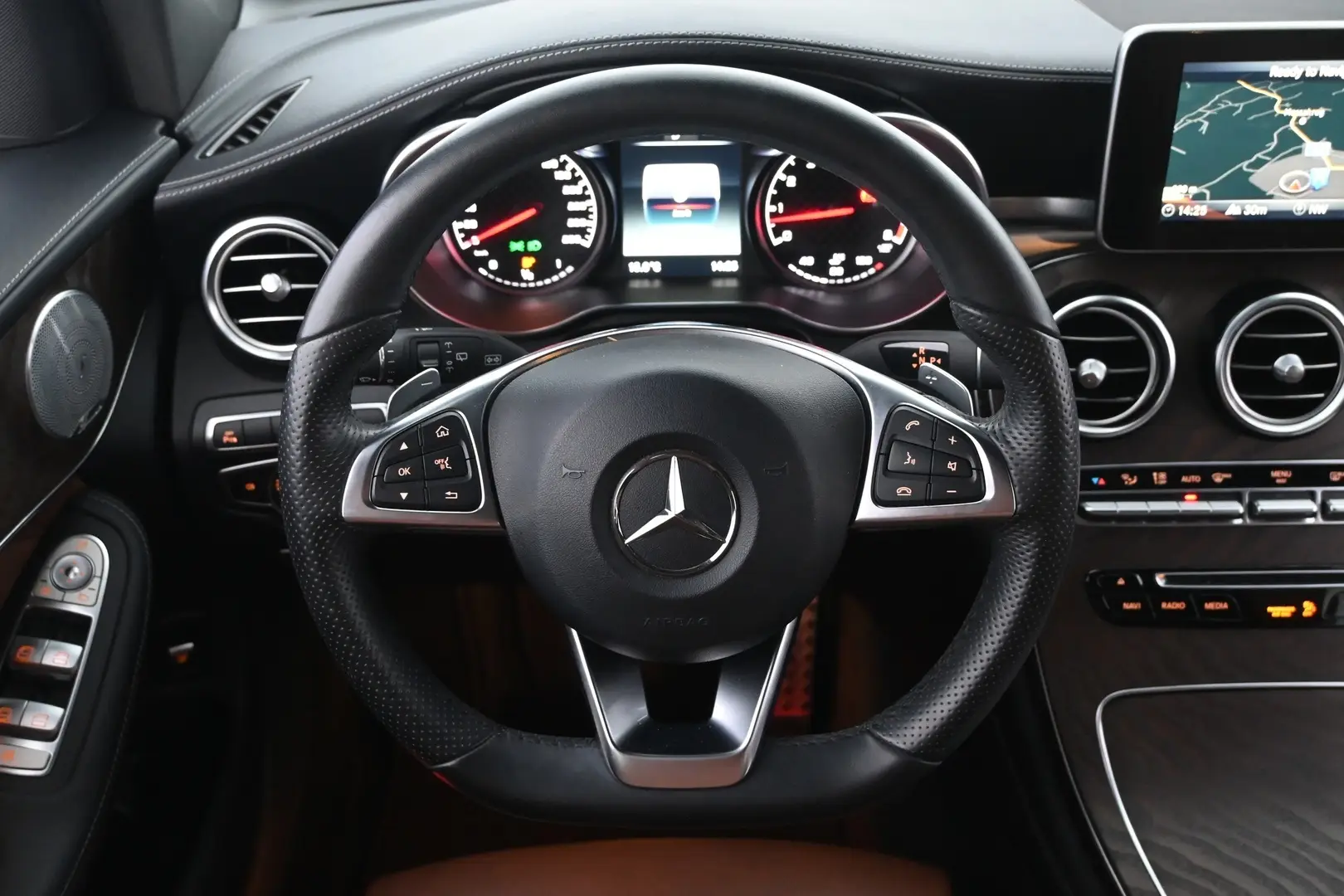 Car Image - 15qFAWRyxXLzpQmrZDQzUO