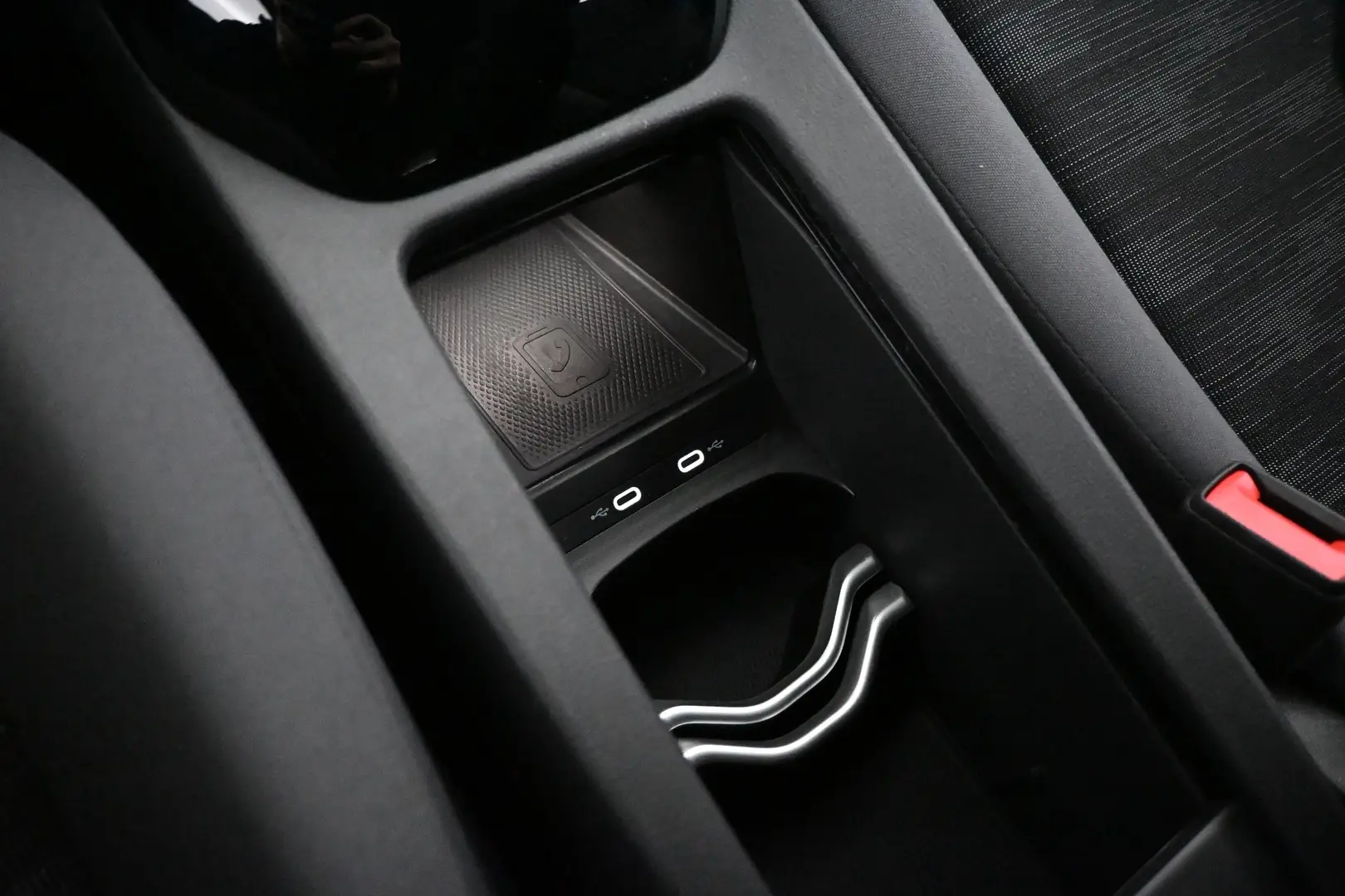 Car Image - IifRfHcYhJgsNF1g8aOOQ
