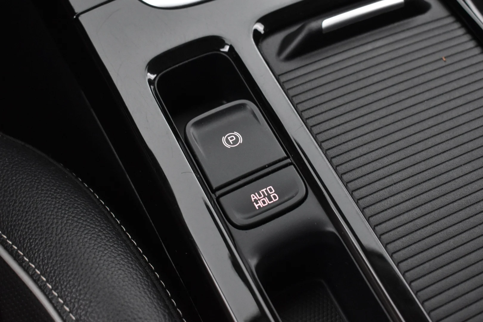 Car Image - RXkMcN43eHv9ebvTInWNL