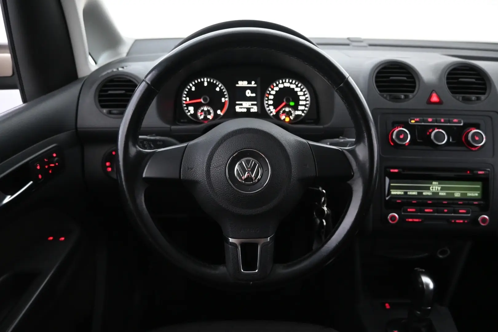 Car Image - 1unHPDNsxmN1rEOvULv3hI