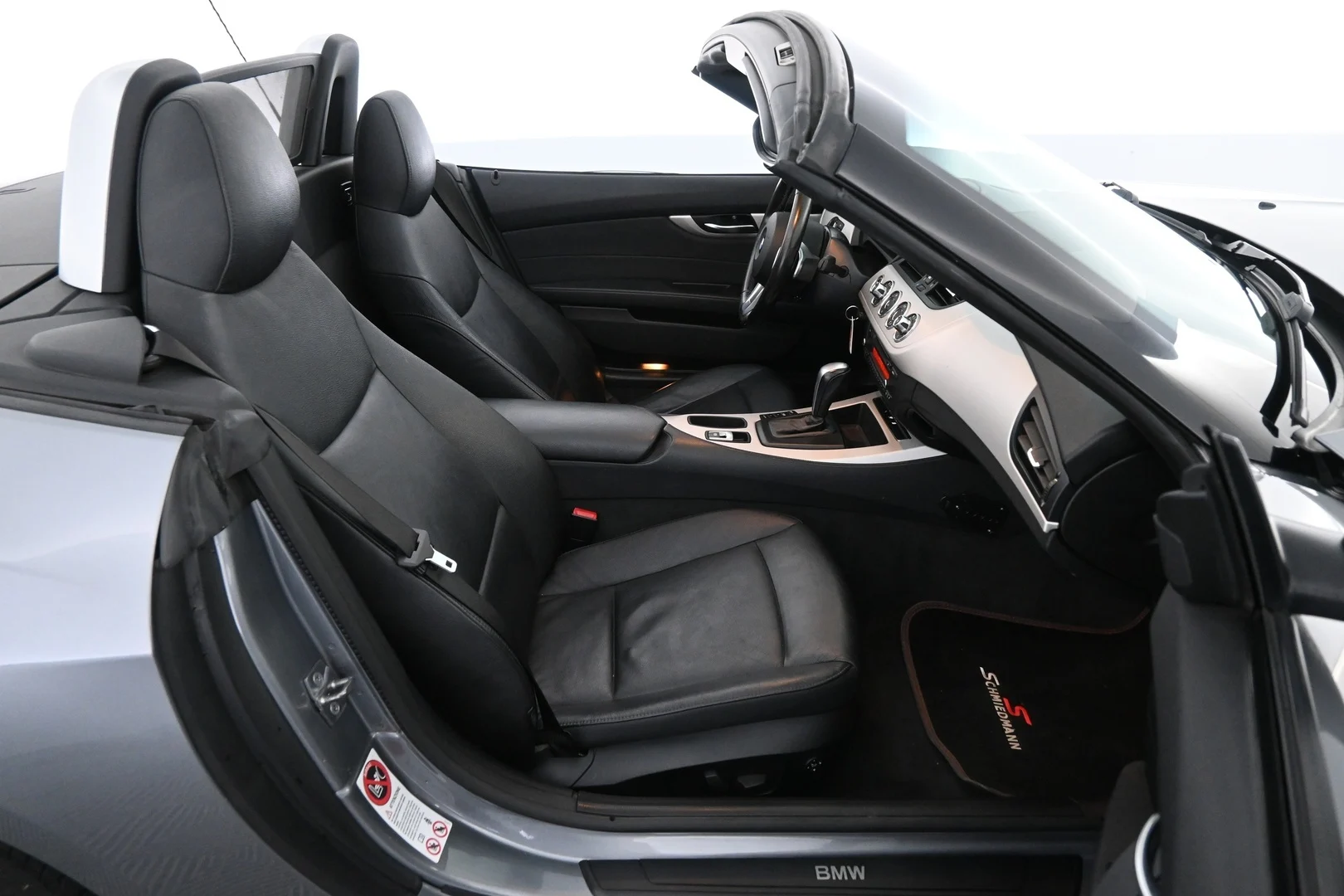 Car Image - 5lUQUebmsQRbbZnZo0zXfK