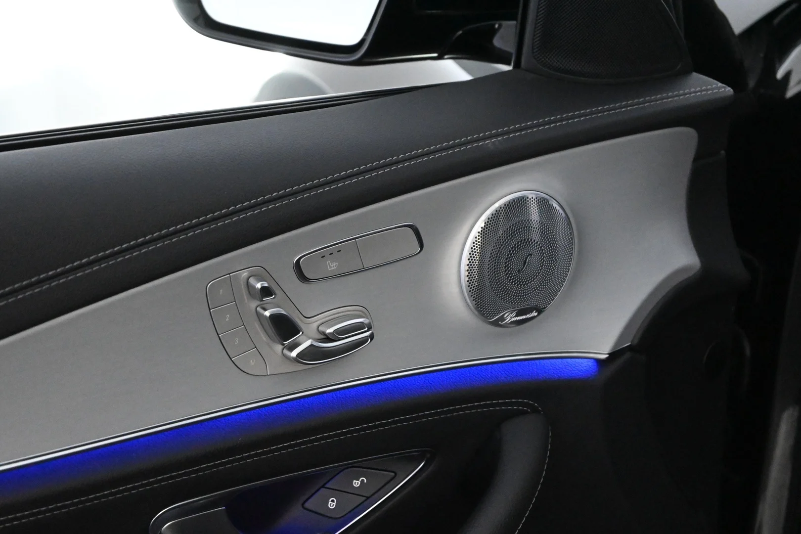 Car Image - 4lViaMv3CJKl5buueKeeXi