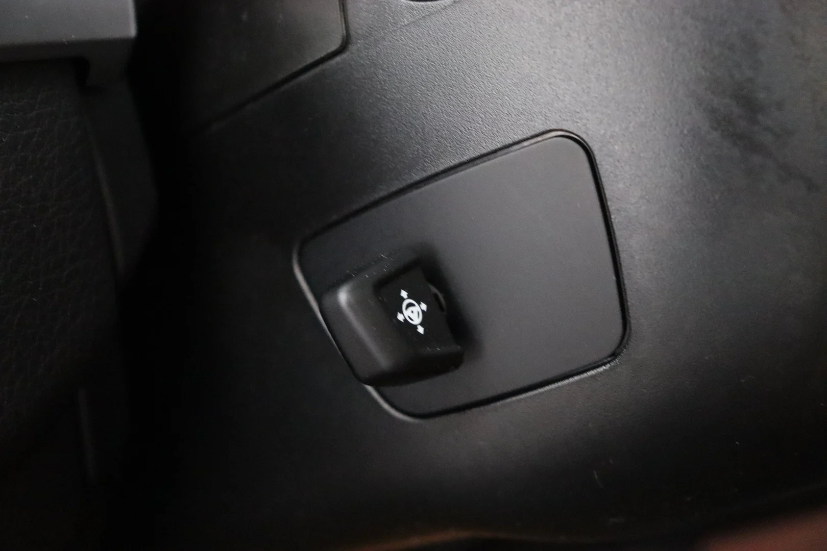 Car Image - 2KByGIGQbSs2XY2QEYMzuK