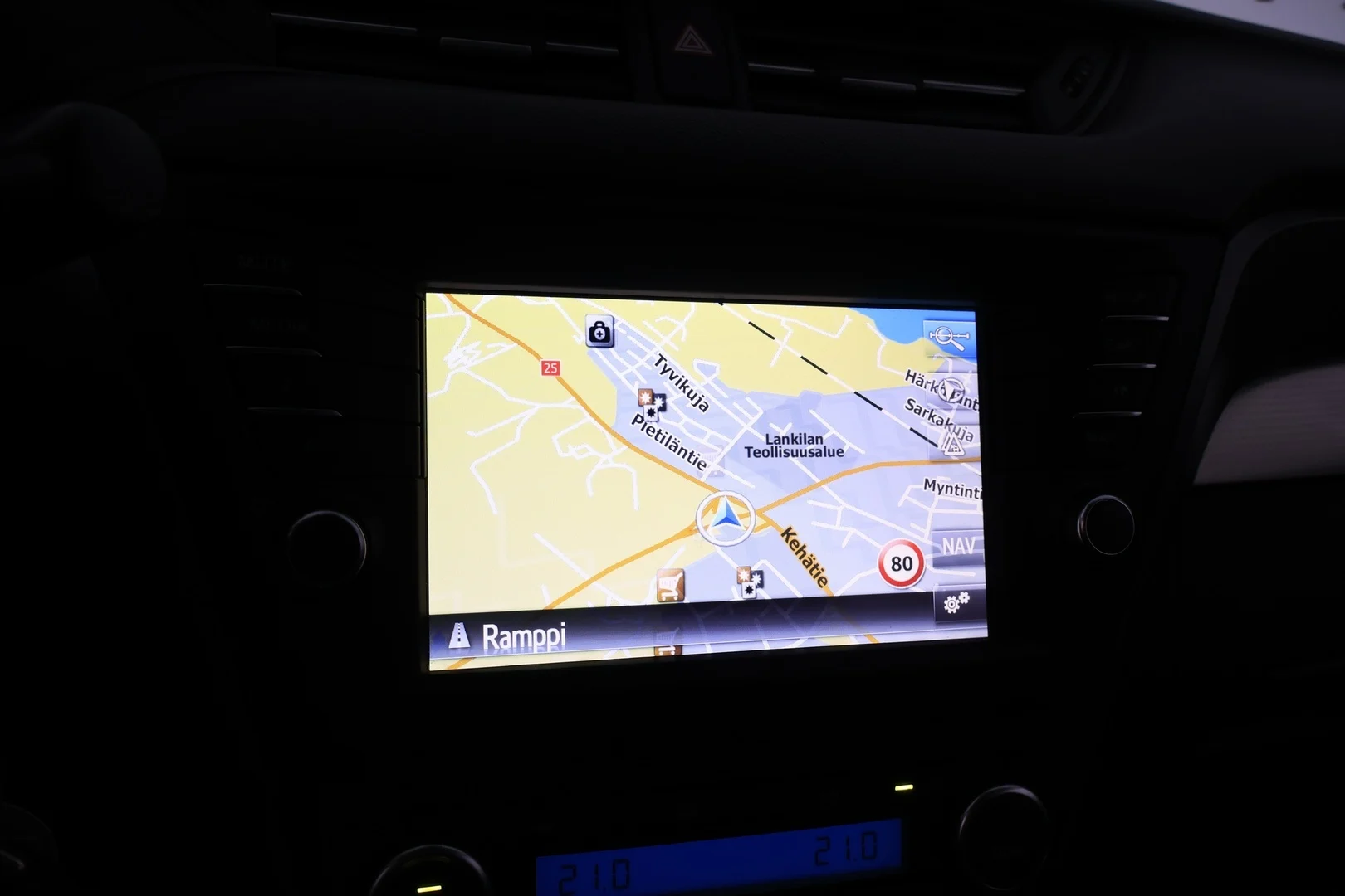 Car Image - 6oCTUAYcg6PTwJvY11lVRn