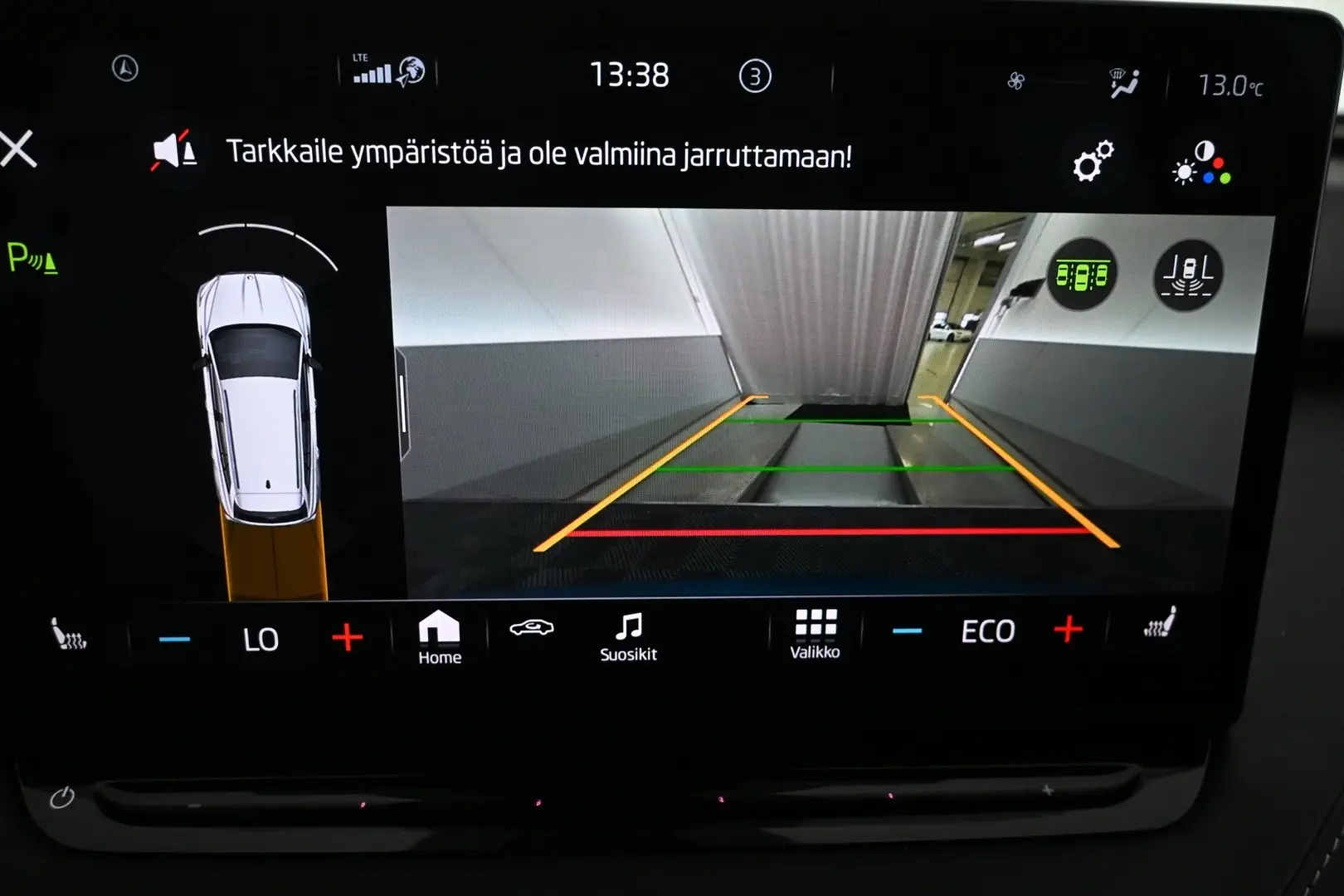 Car Image - 60cB9zzfq0iPbJJnD5TeIa