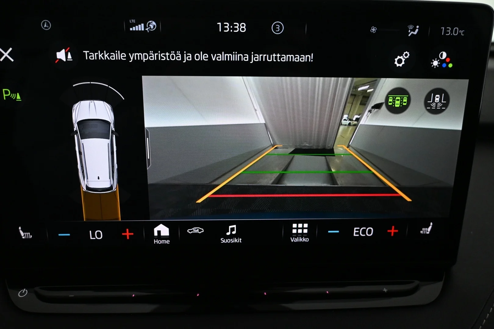 Car Image - 60cB9zzfq0iPbJJnD5TeIa