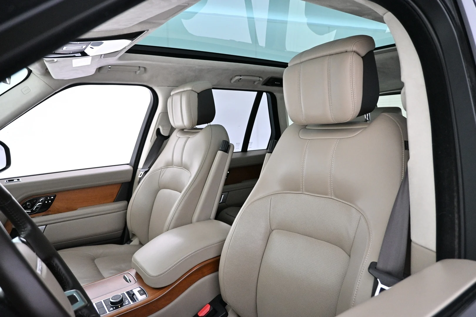 Car Image - 5oDZkzPDgvzJmM8jafxfGS