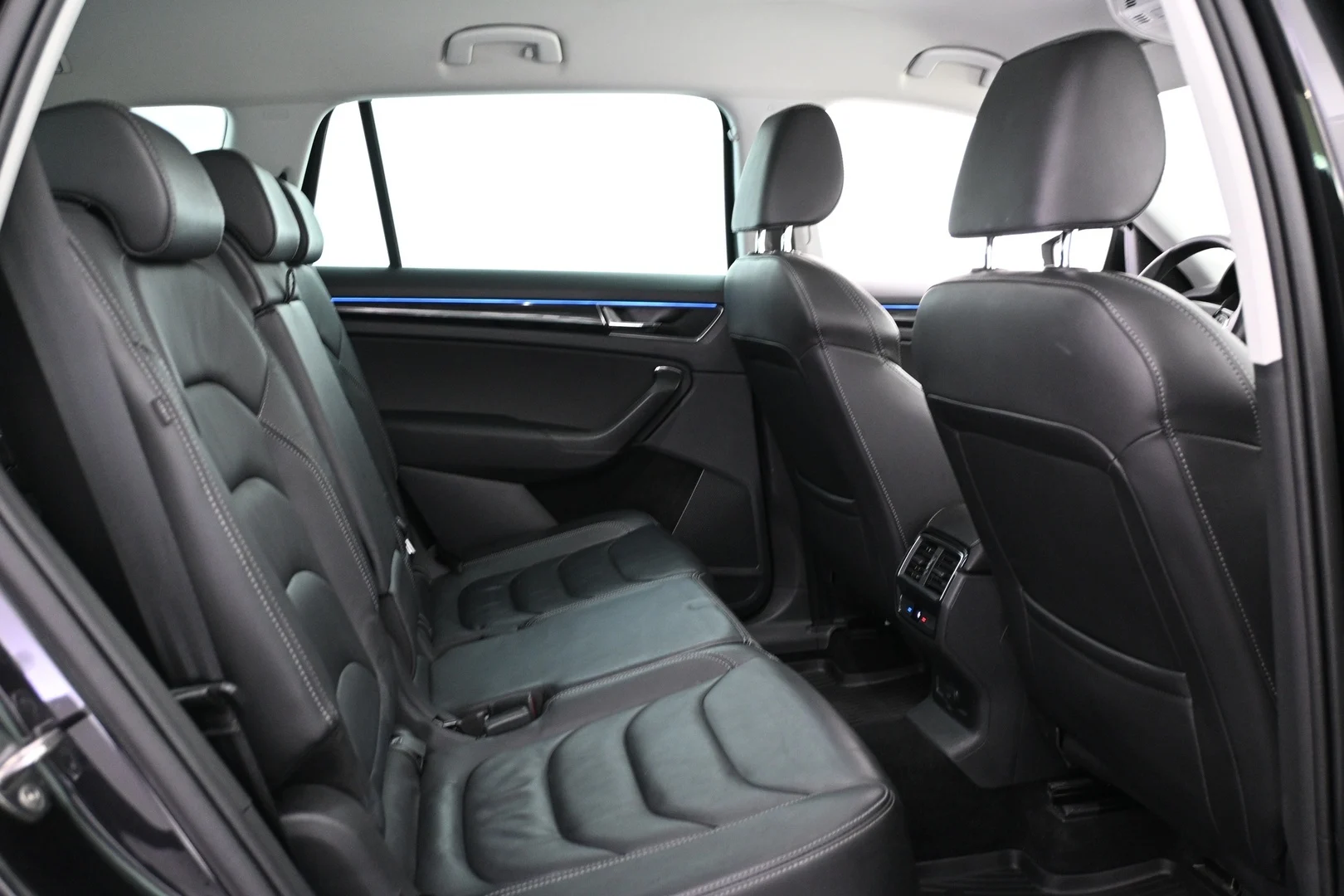 Car Image - X4K9VTFlATEatl3WGinxz