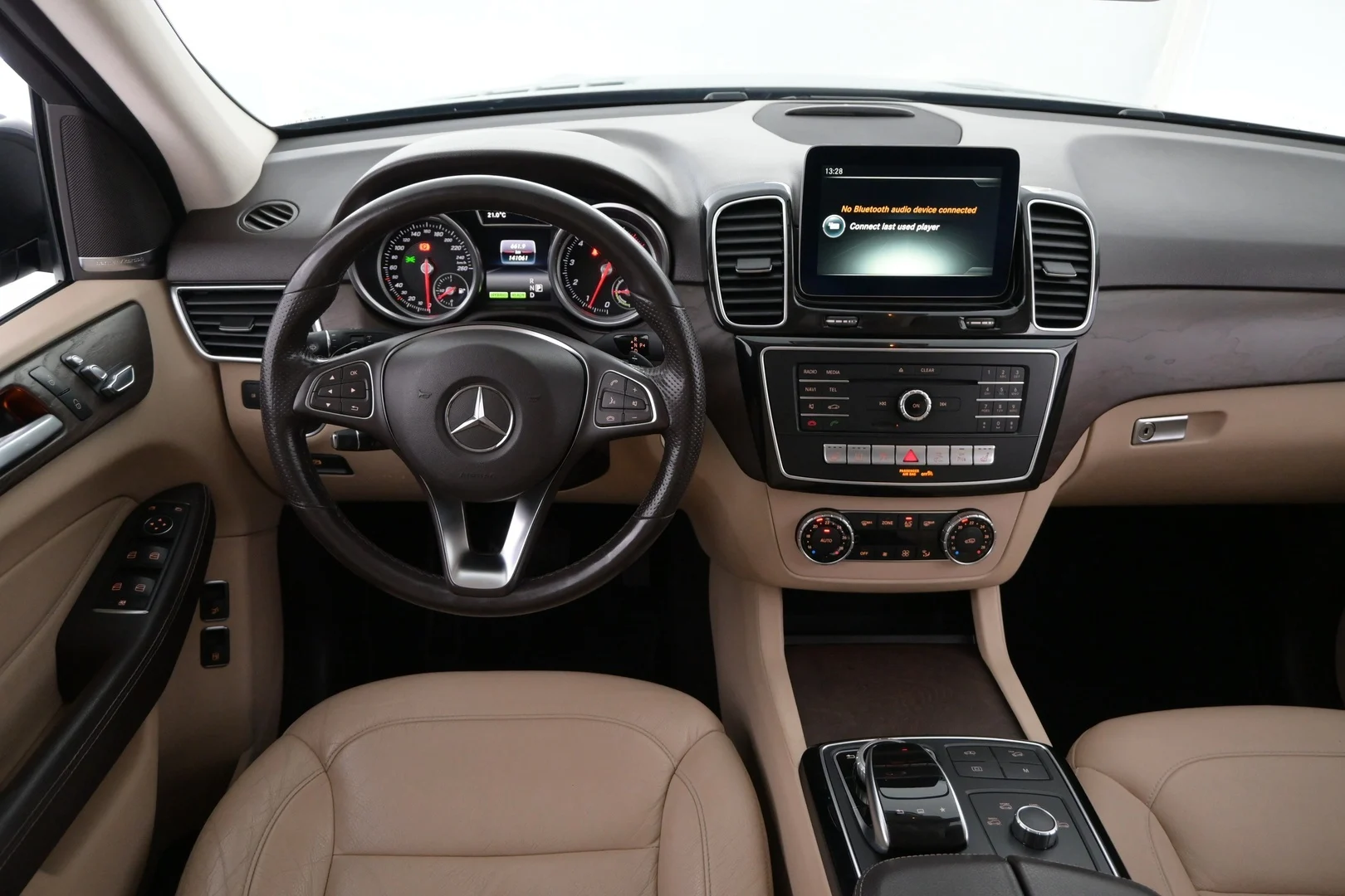 Car Image - 2QhEJfl5J3HzsHCX3ubMQO