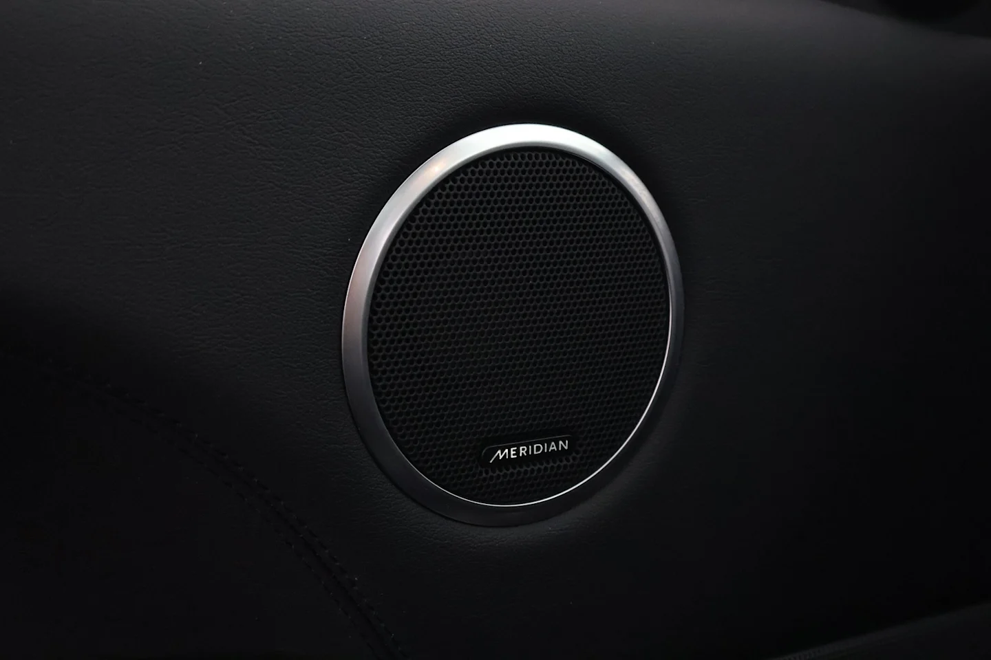 Car Image - 1fV3sgBhdwh82Hho9hR81m