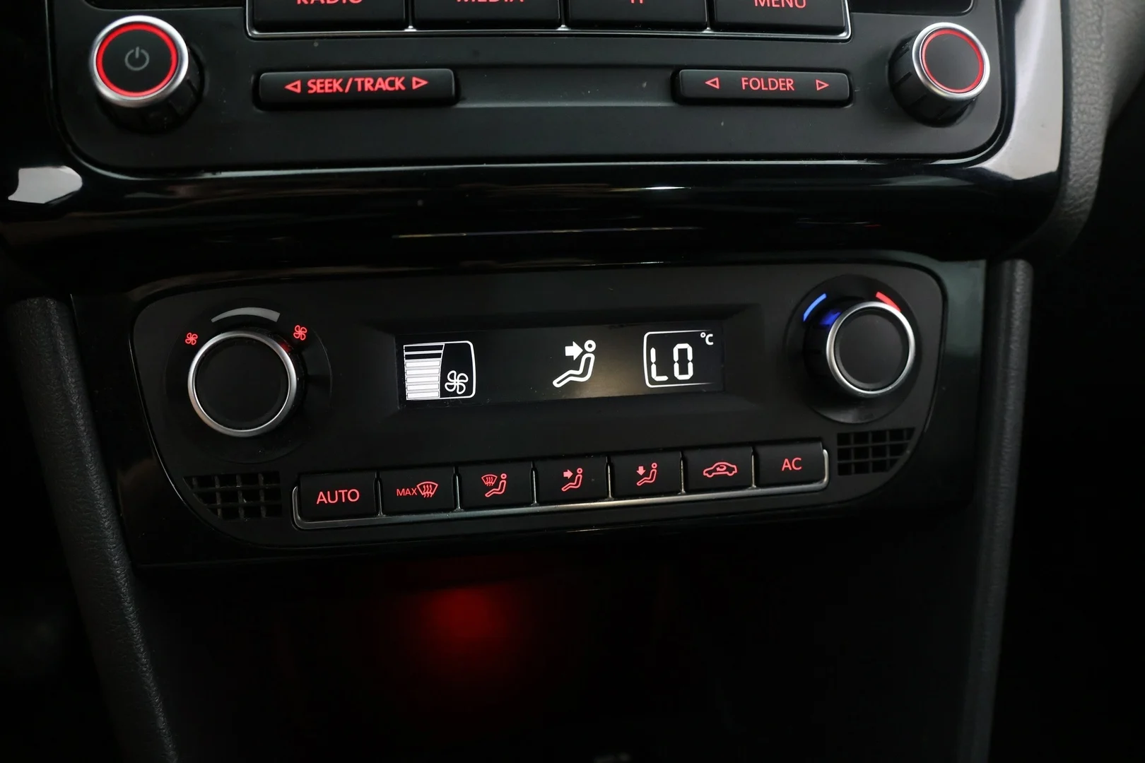 Car Image - 7DmUccrRgoLY32uGaYodFj