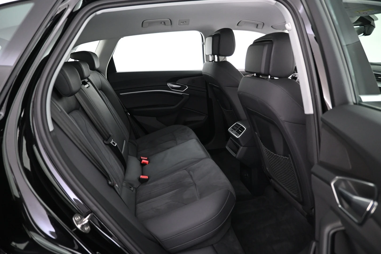 Car Image - 4aiLQrlfhmp1u55onXoaTu